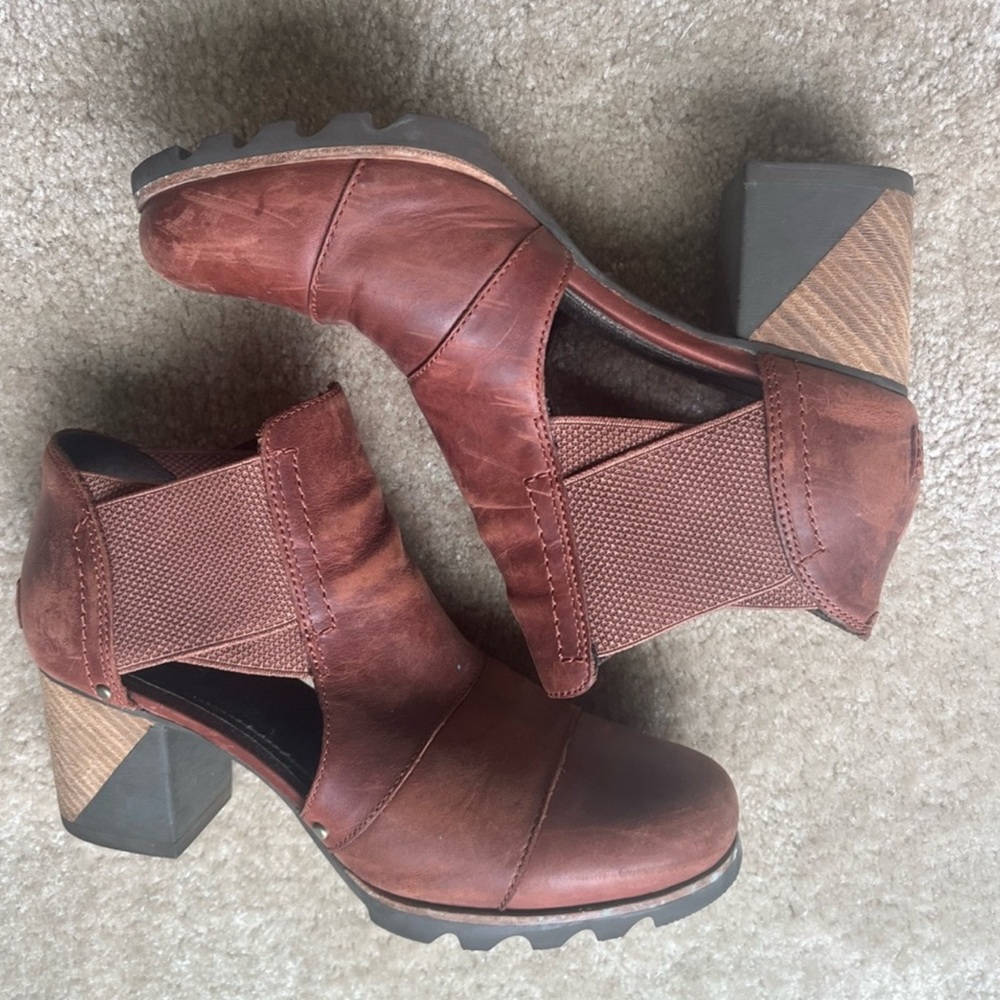 Sorel Leather Ankle Boots